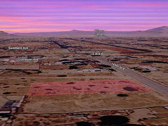 4th image of 165th Street E
