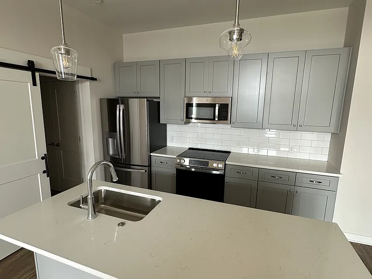 1305 Plaza Ct #208 — Photo 3