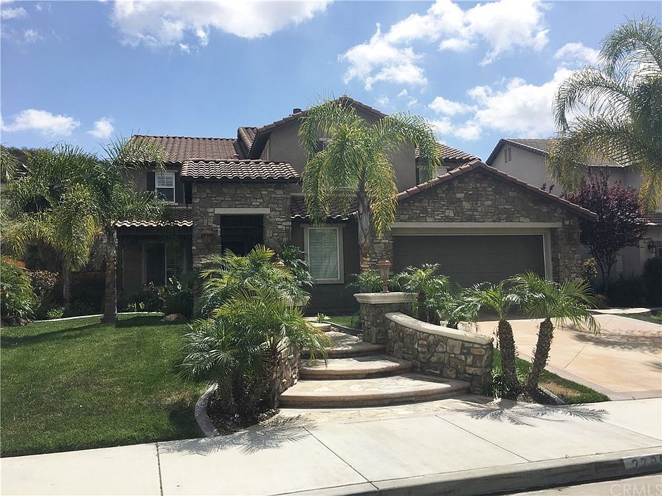 1st image of 27298 Carlton Oaks St