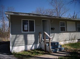4625 Elmwood Ave, Kansas City, MO 64130