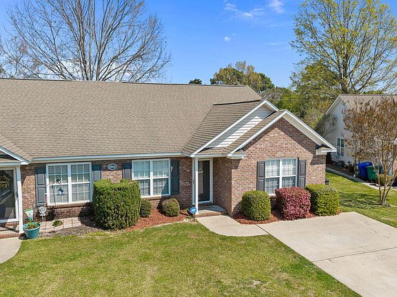 4th image of 2564 Saddleback Drive #B