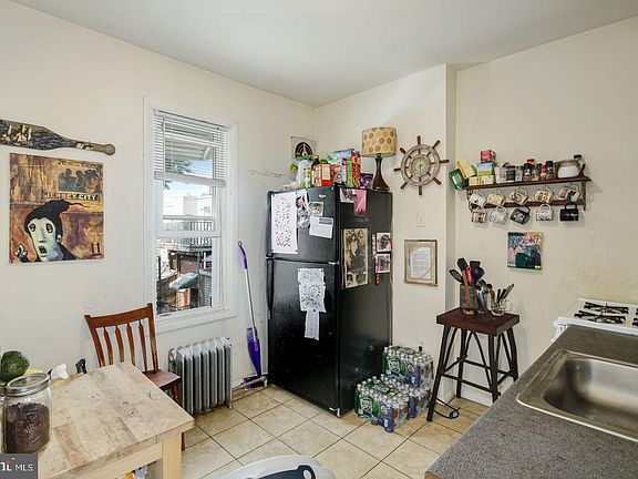 3rd image of 3098 1/2 Aramingo Ave Floor 2