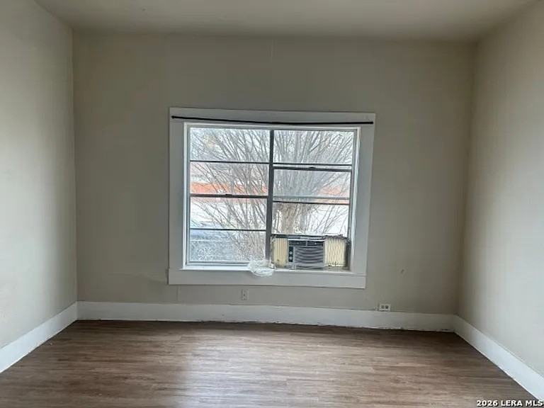 1209 El Paso St — Photo 4