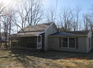 121 Dearborn St, Middleville, MI 49333