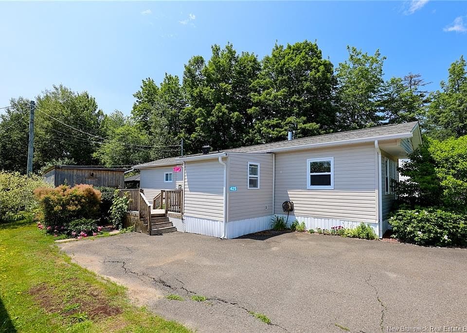 1st image of 425 Kingsley Rd