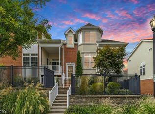 500 Maple Ct #500, Garwood, NJ 07027