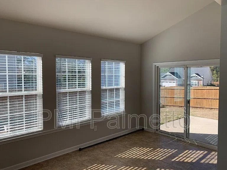 481 Whispering Oak Cir — Photo 10