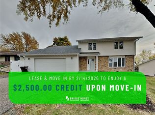 8525 Ivywood Ave S, Cottage Grove, MN 55016