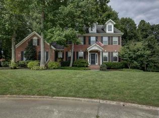 1119 Olde Pine Dr, Hurricane, WV 25526
