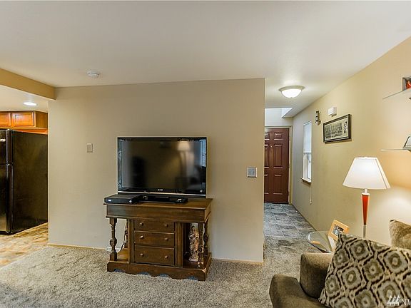 4th image of 6101 Monterey Ln SE
