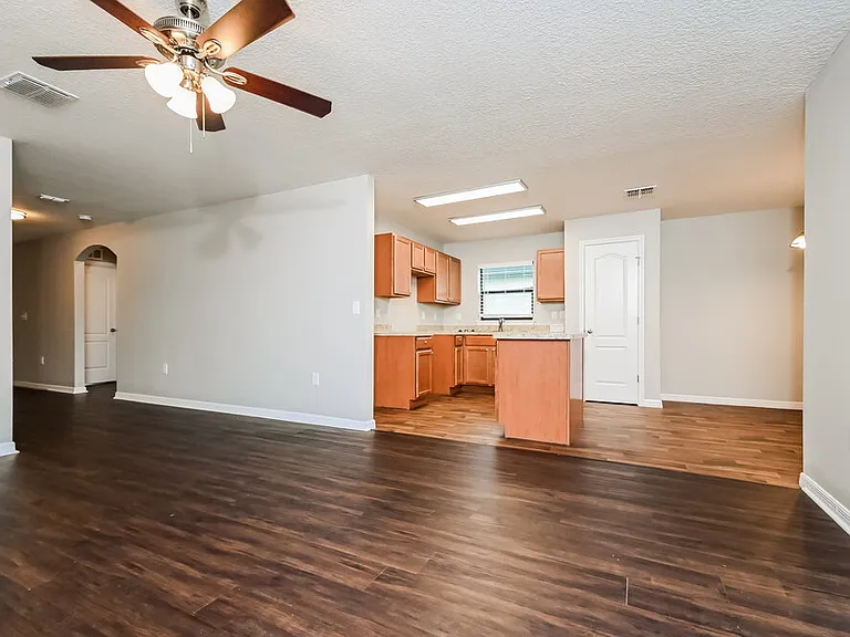 720 Chatham Walk Dr — Photo 5