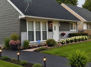 237 Arrowhead St, Park Forest, IL 60466