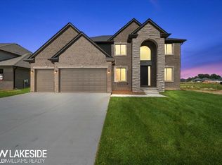 24165 Tullymore Dr, Macomb, MI 48042