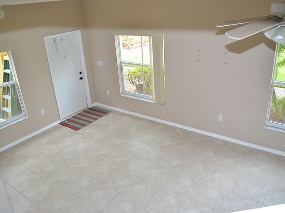 3rd image of 3417 Merrick Ct