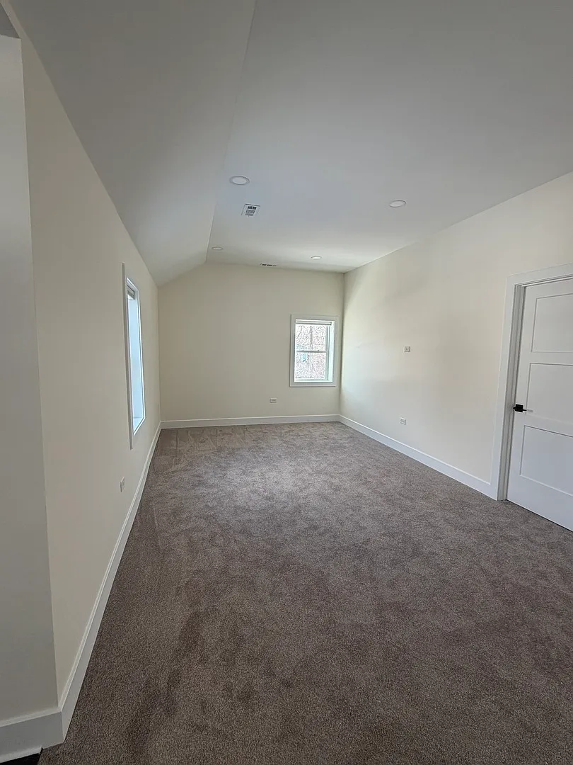2 bed, 800 sqft, $1,950 — Photo 4
