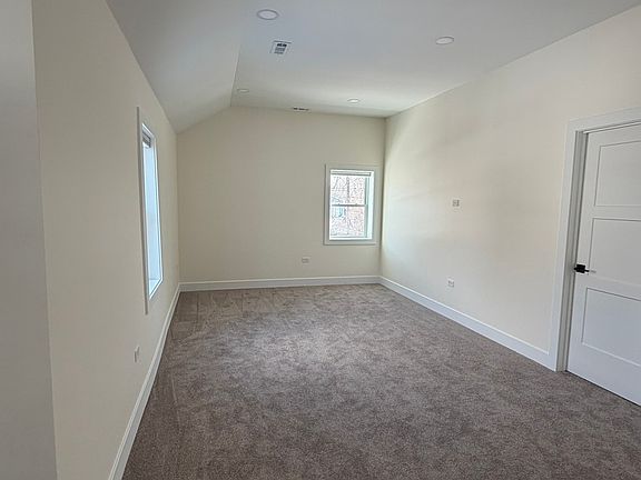 4th image of 915 S Spencer Rd #1