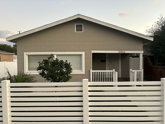 Gated/Fenced Entrance