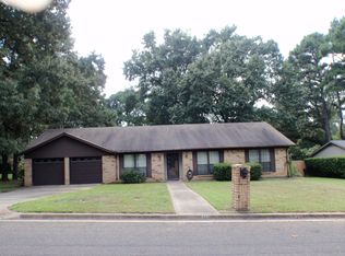 616 Sheffield Dr, Longview, TX 75605