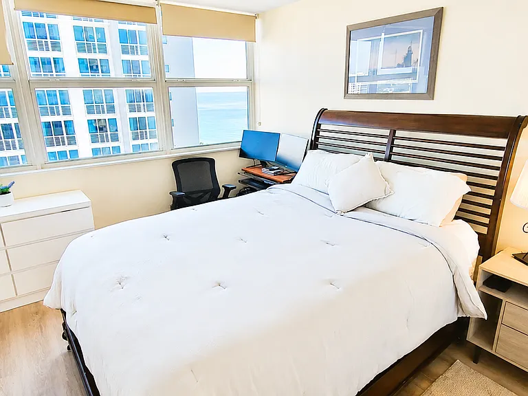 Bright Coastal-Inspired Modern Bedroom Design