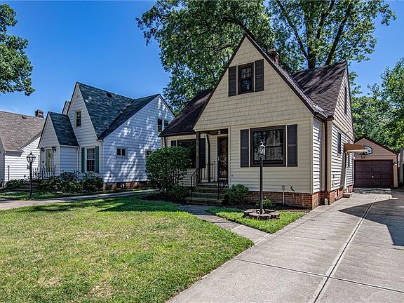 2nd image of 1019 Tuxedo Ave