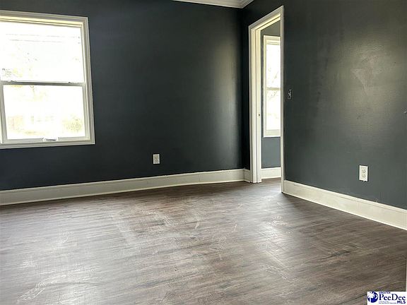 5th image of 207 W Smith Ave