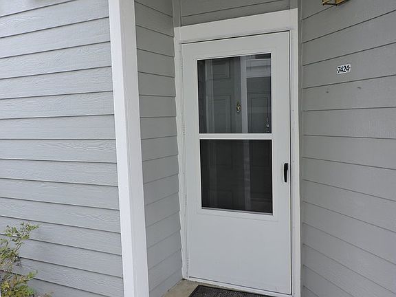3rd image of 7424 Singing Hills Dr #J-105
