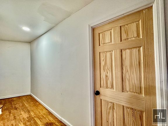 4th image of 23-30 42nd St #2