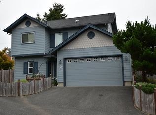 731A 3rd St, Brookings, OR 97415