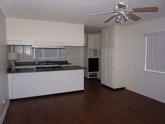 5th image of 1500 Paloma St