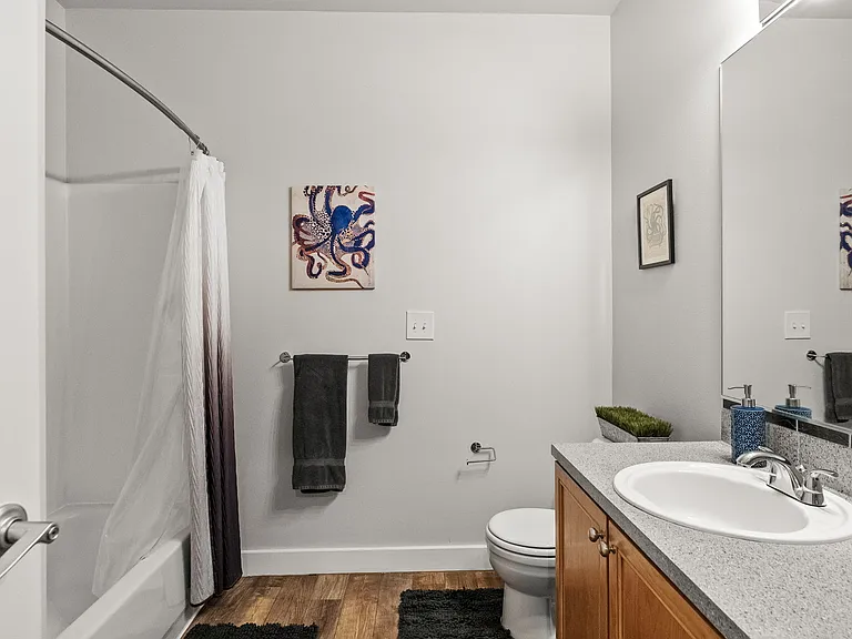 Theas Landing — Photo 87