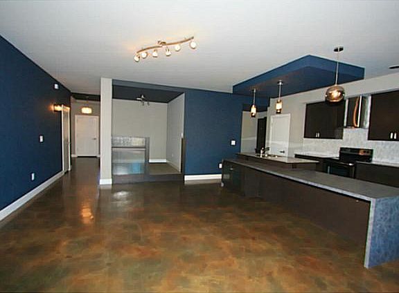 4th image of 17517 Black Hawk Dr