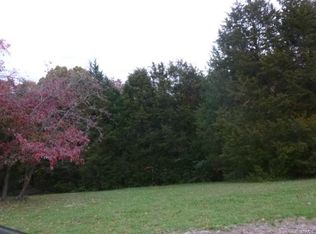2038 Meadow Forest Dr, Pacific, MO