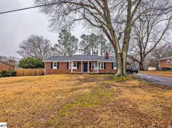 519 Henderson Cir, Greer, SC 29650