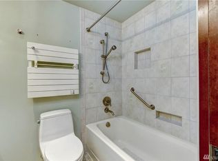 10807 NE 19th Pl, Bellevue, WA 98004