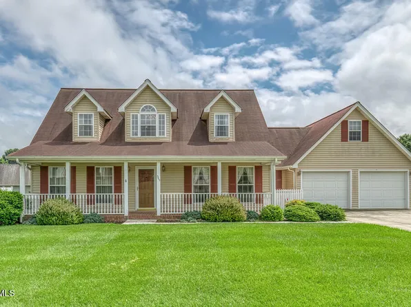 309 Autumn Cir, Bluff City, TN 37618