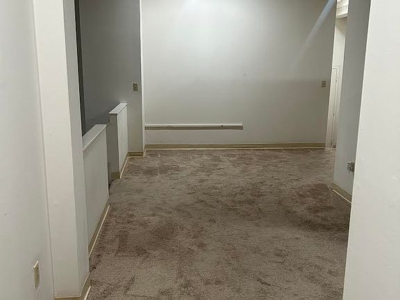4th image of 417 Church St #106