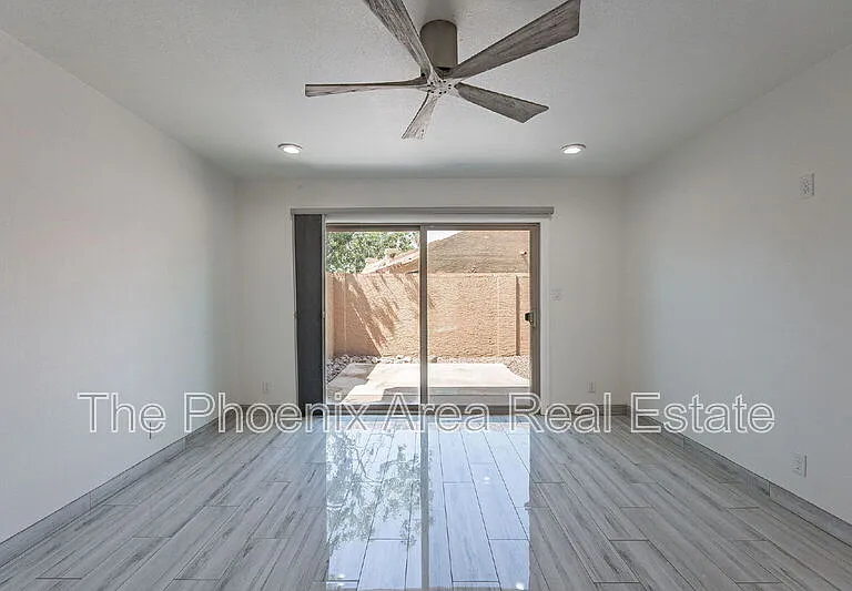 9128 E Gelding Dr — Photo 26