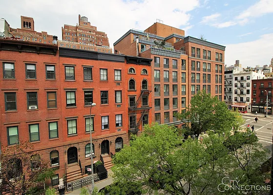 Rented by City Connections Realty | media 29