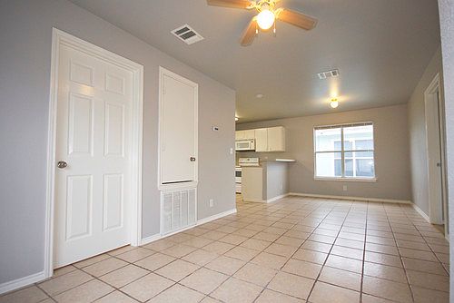 2nd image of 124 Andrews St