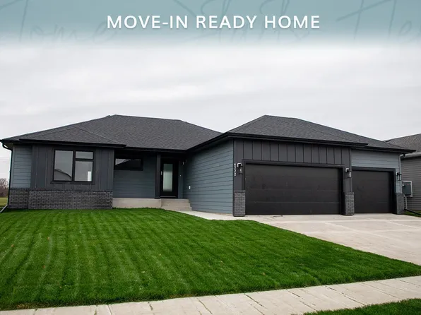 6722 14th St S, Fargo, ND 58104