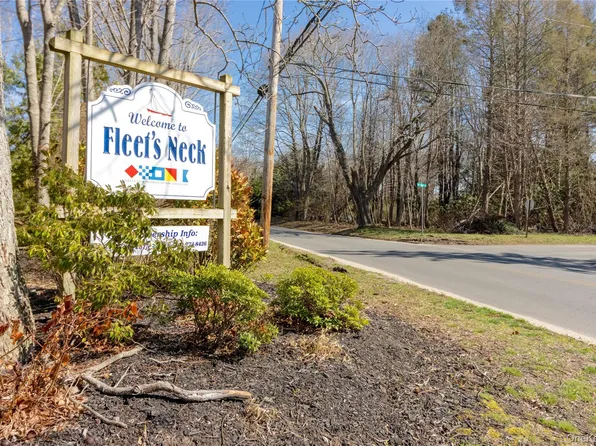 350 Eastwood Drive, Cutchogue, NY 11935