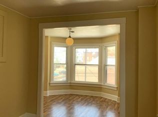 204 1/2 Cedar St, Muscatine, IA 52761