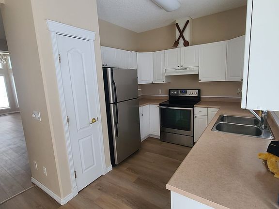 4th image of 1780 Glastonbury Blvd NW