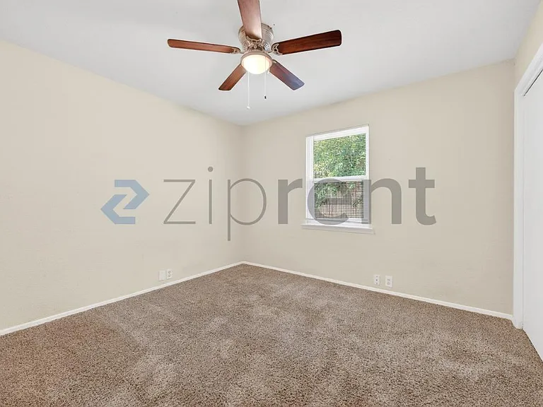 5020 Donnelly Ave #5022 — Photo 20