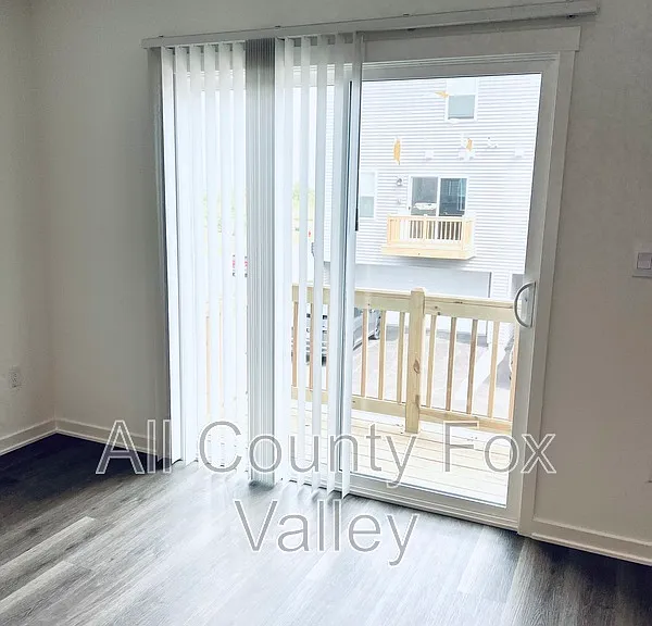 879 Briar Glen Ct — Photo 11