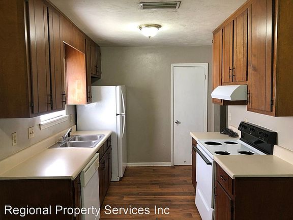 4th image of 1412 Lazybrook #1412C