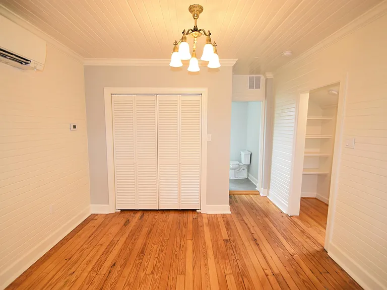 111 Johnson St #B — Photo 8