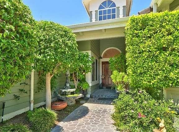 5th image of 1470 Forest Knoll Dr