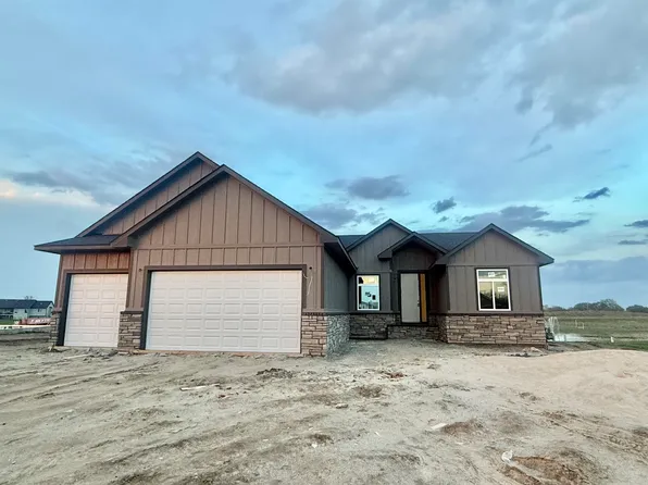 2636 S Clear Creek St, Wichita, KS 67230