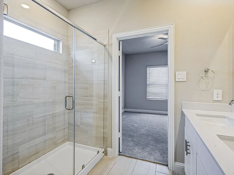 801 McKenna Dr — Photo 13